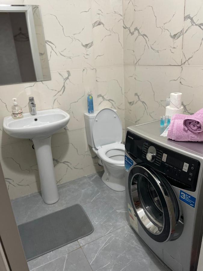 Арбат Apartment Almaty Ngoại thất bức ảnh