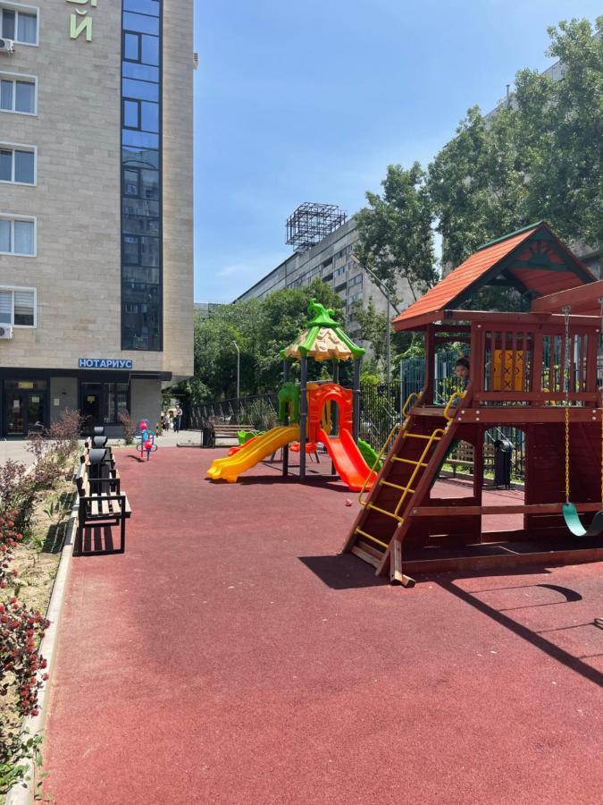 Арбат Apartment Almaty Ngoại thất bức ảnh
